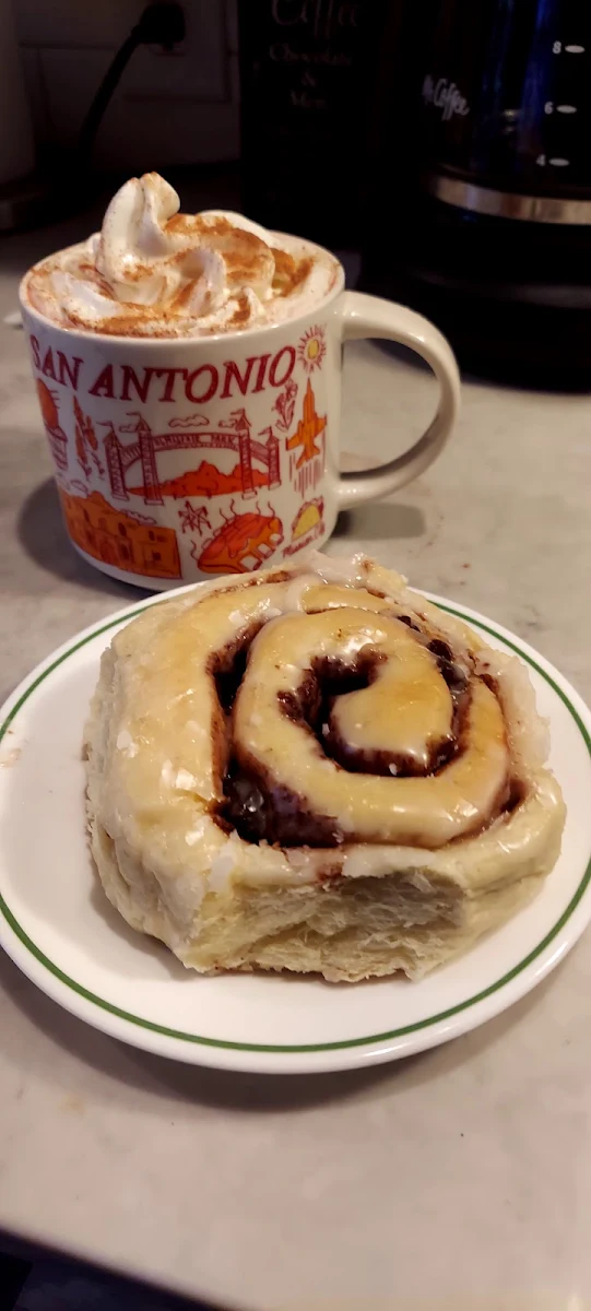 Cinnamon Roll w Raisen