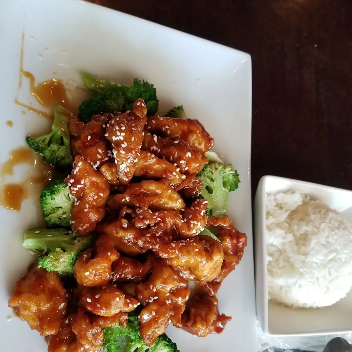 Honey Sesame Chicken with Broccoli