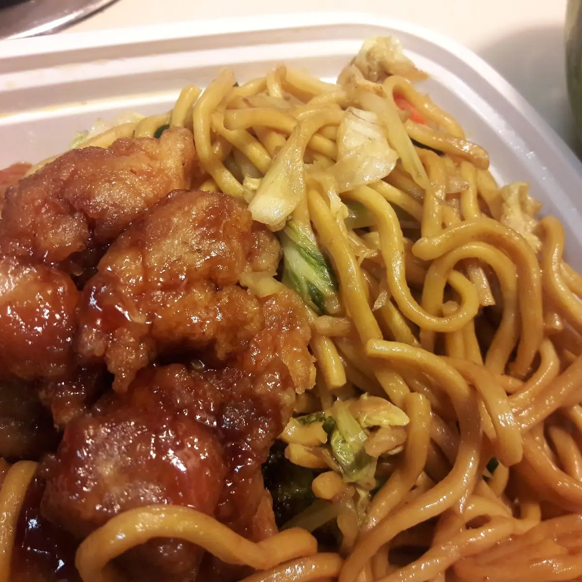 Roast Pork Lo Mein