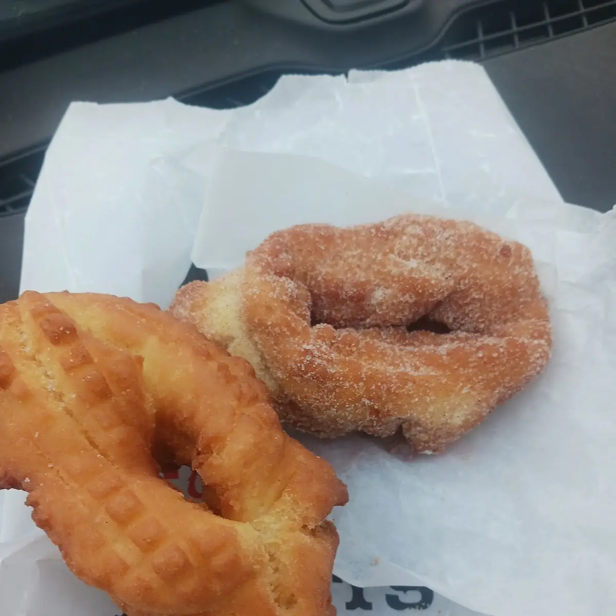 Plain Donut N Cinnamon Sugar