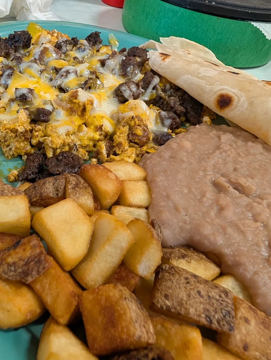 Lupe's Carne Guisada