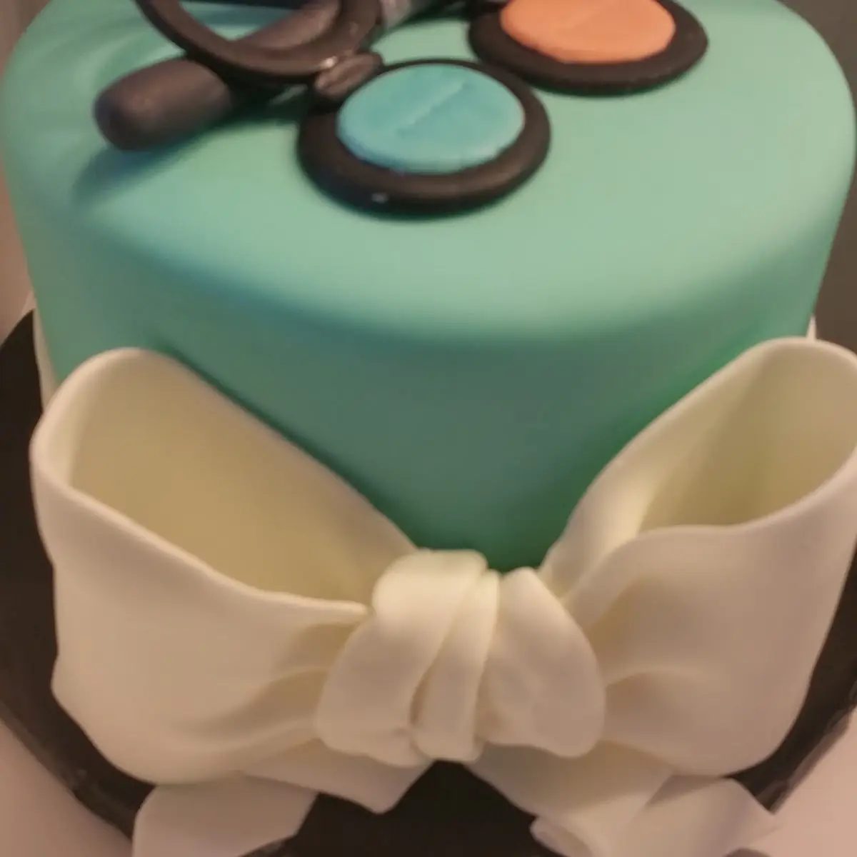 Makeup Birthday Cake