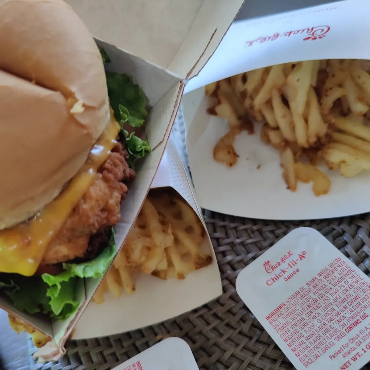 Spicy Chicken Deluxe Meal