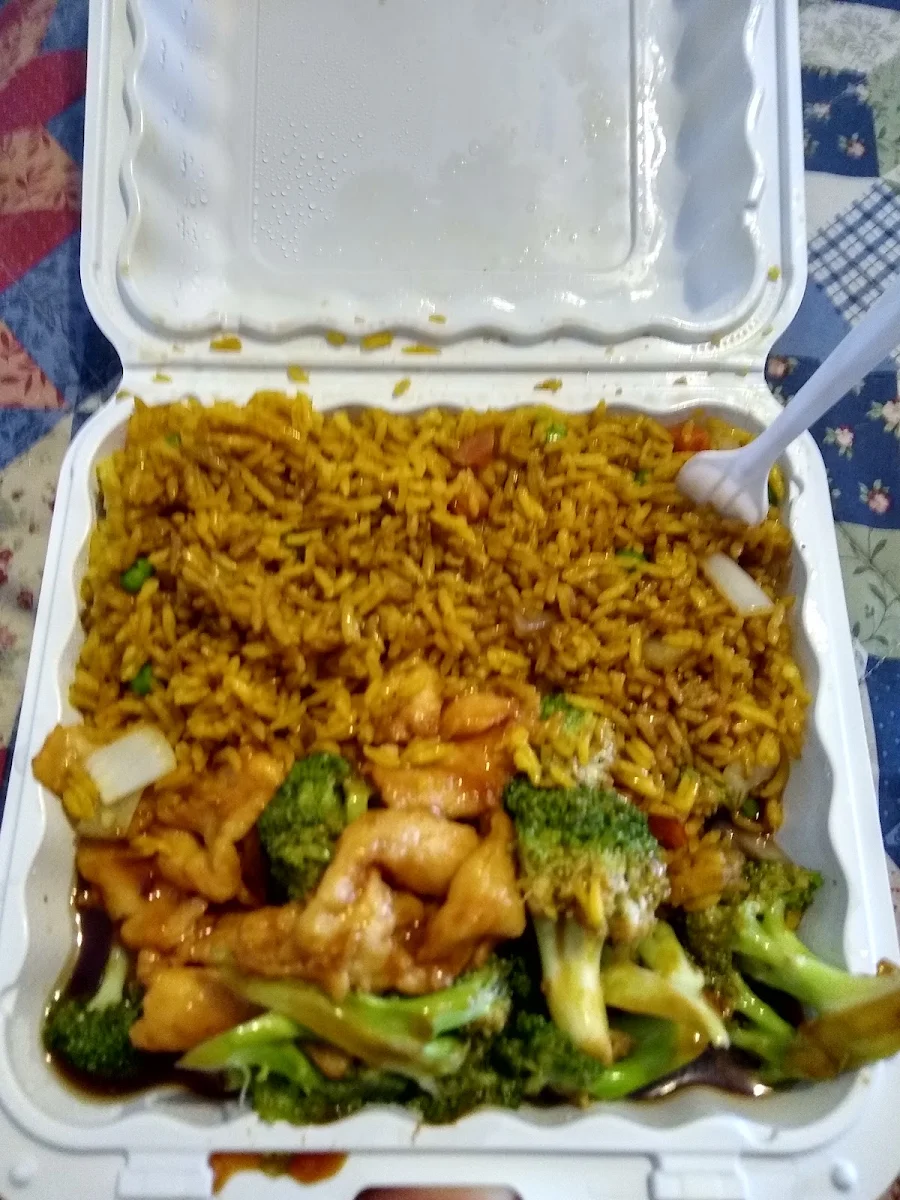 Chicken Broccoli with Fried Rice