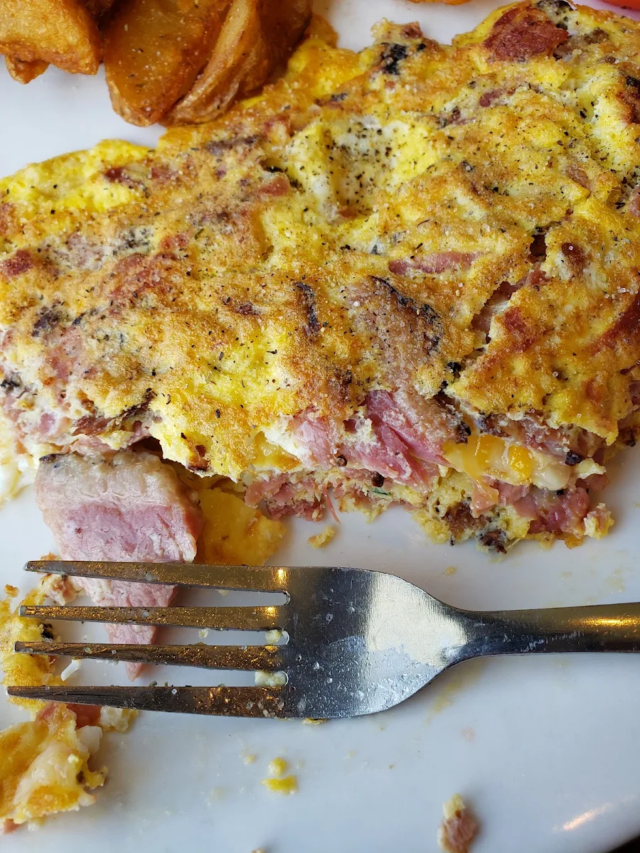 Omelette Au Smoked Meat, Restaurant Dorval