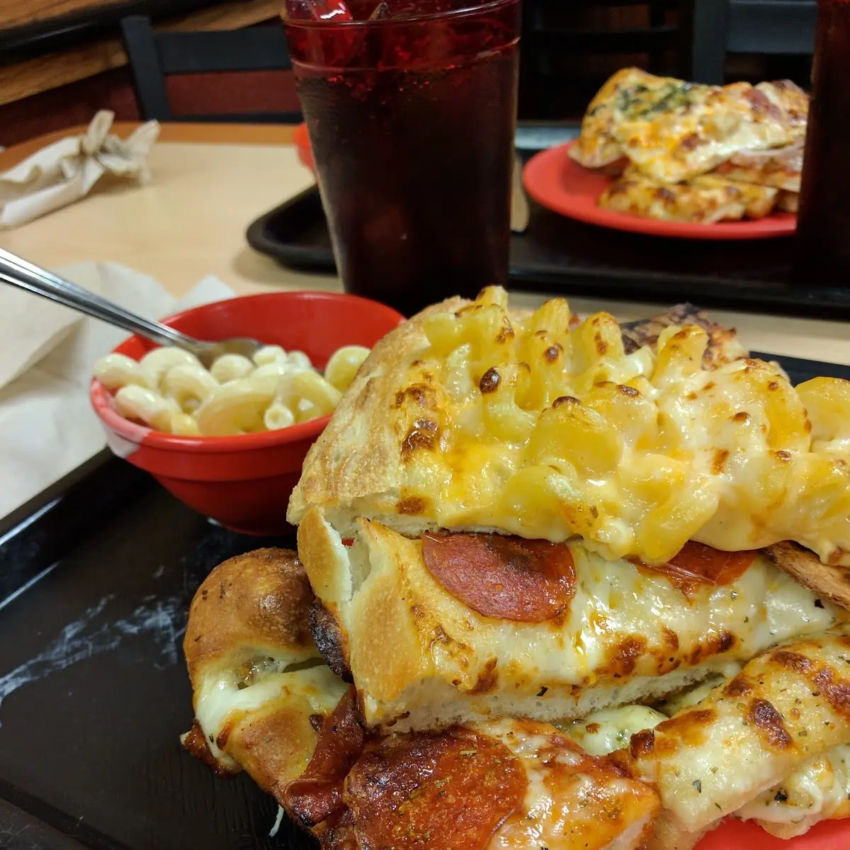 Mac & Cheese Pizza