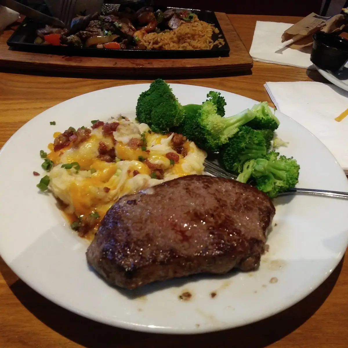 Sirloin Loaded Mashed Potatoes & Broccoli