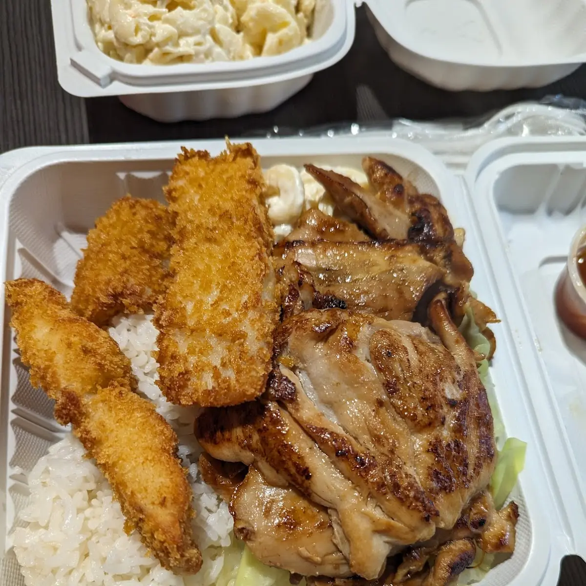 Two Meat Plate BBQ Chicken & Fried Fish