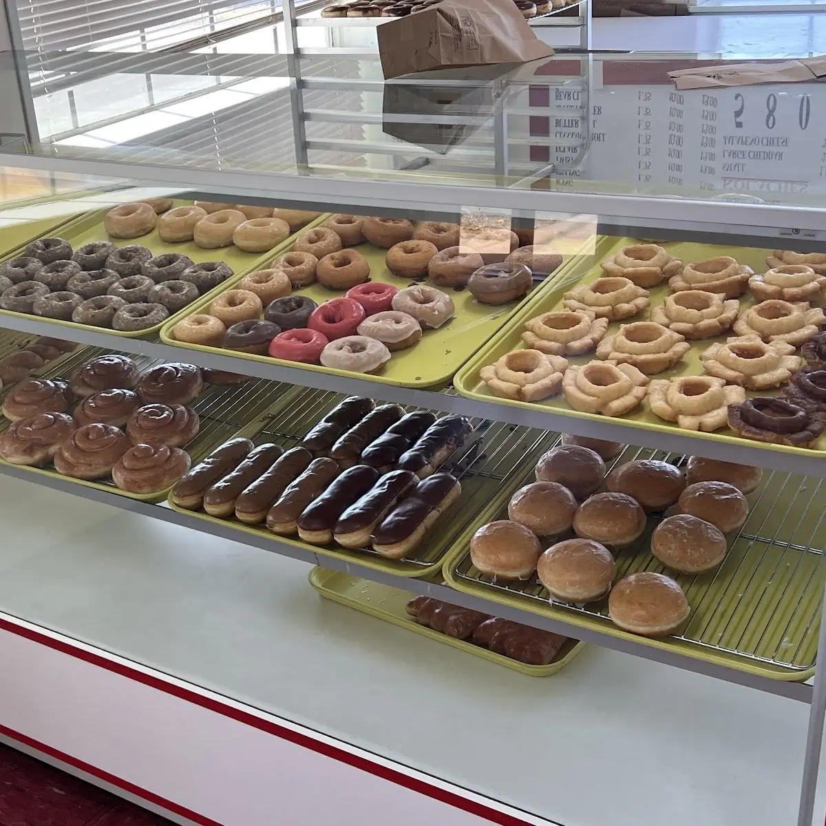 Donut Case