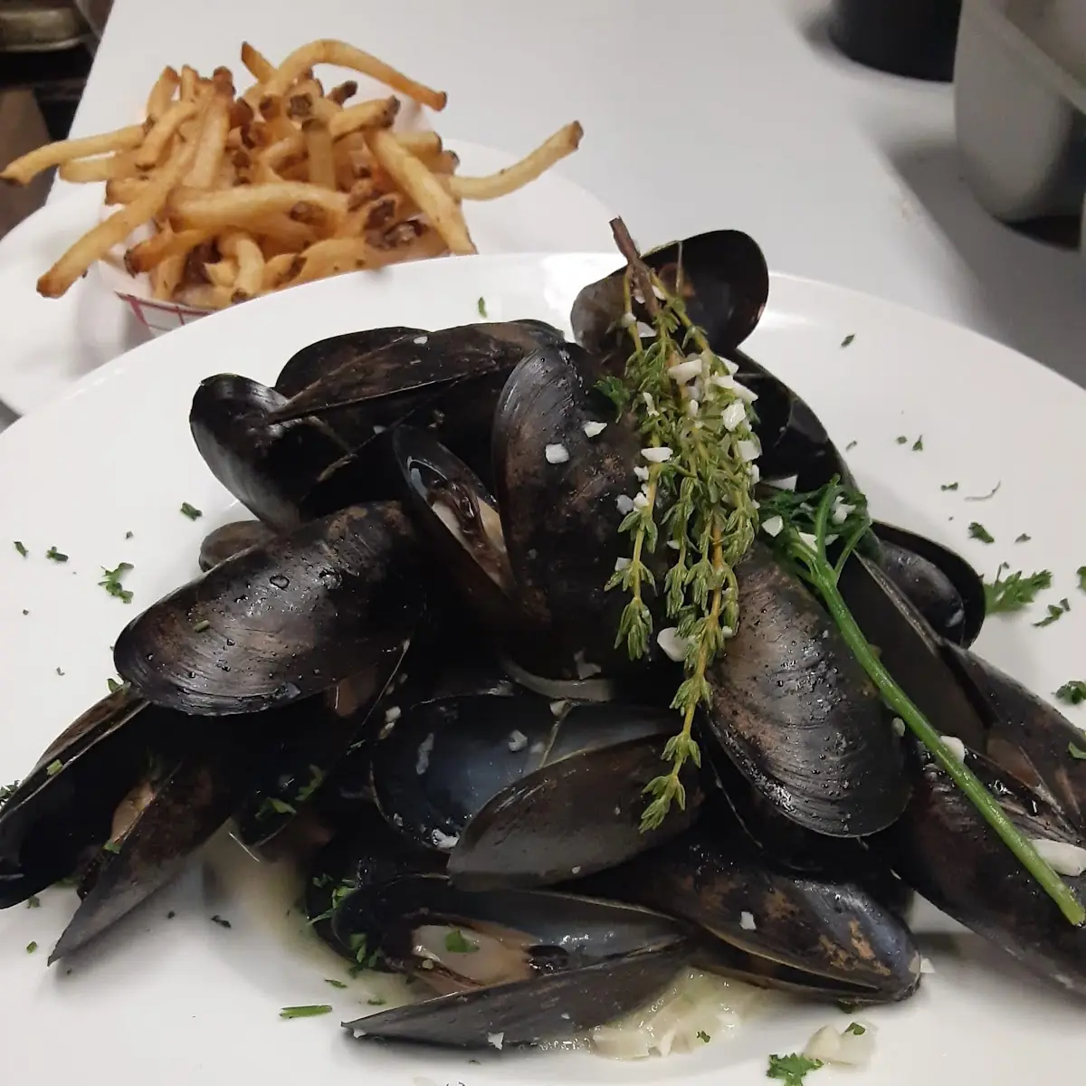 Les Moules Marinieres