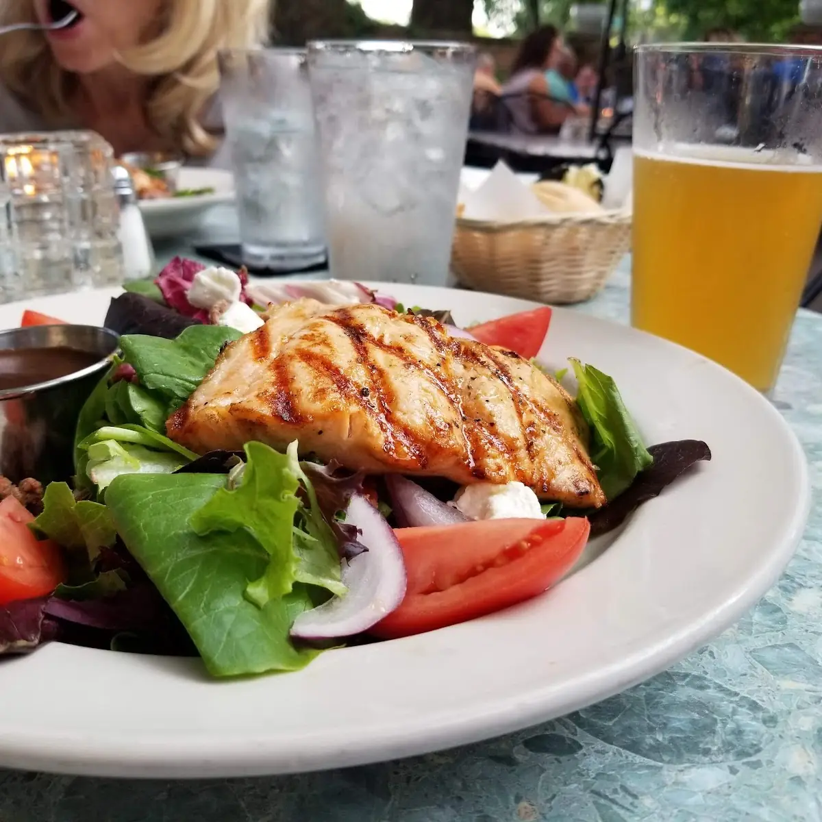 Grilled Salmon Salad
