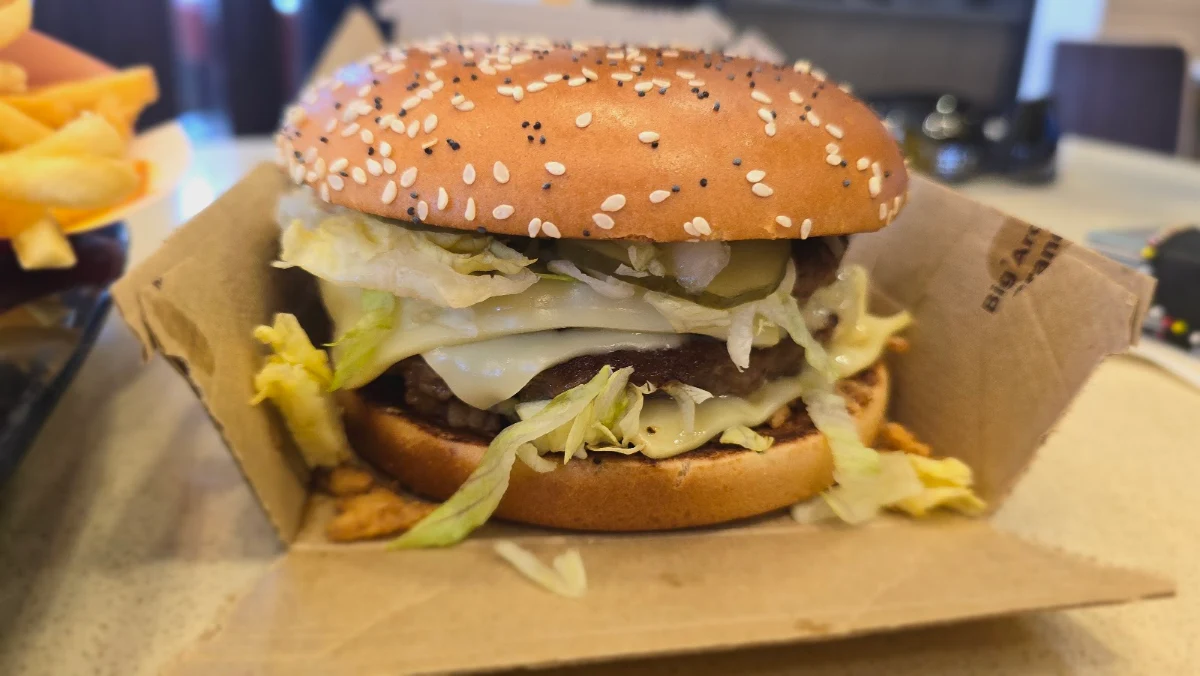 Arch Burger