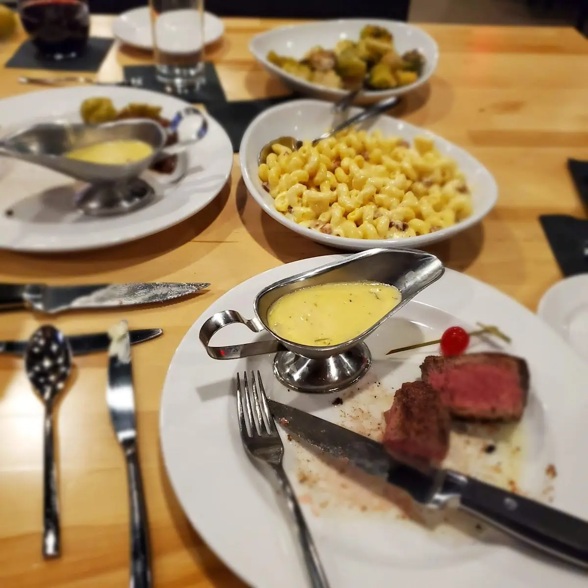 Filet Mignon and Macaroni & Cheese