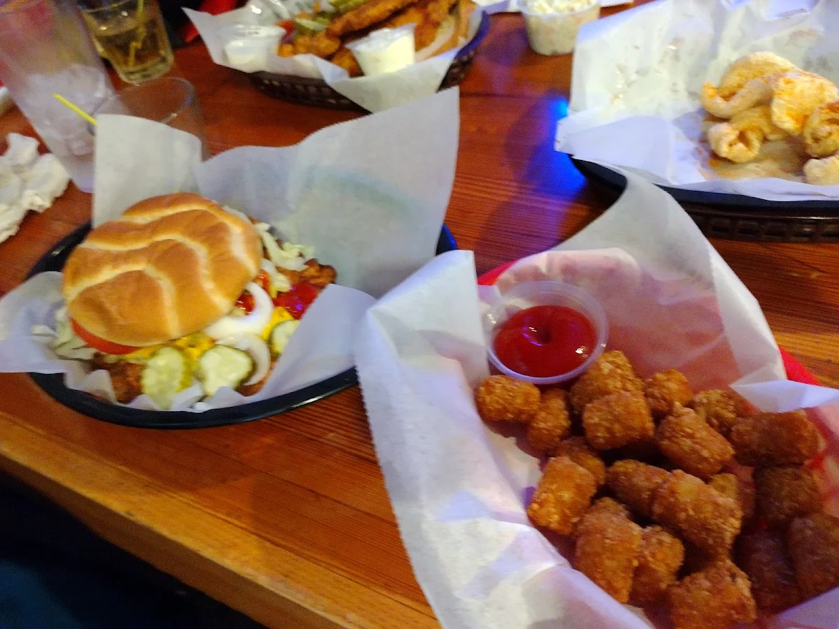 Tater Tots & Burger