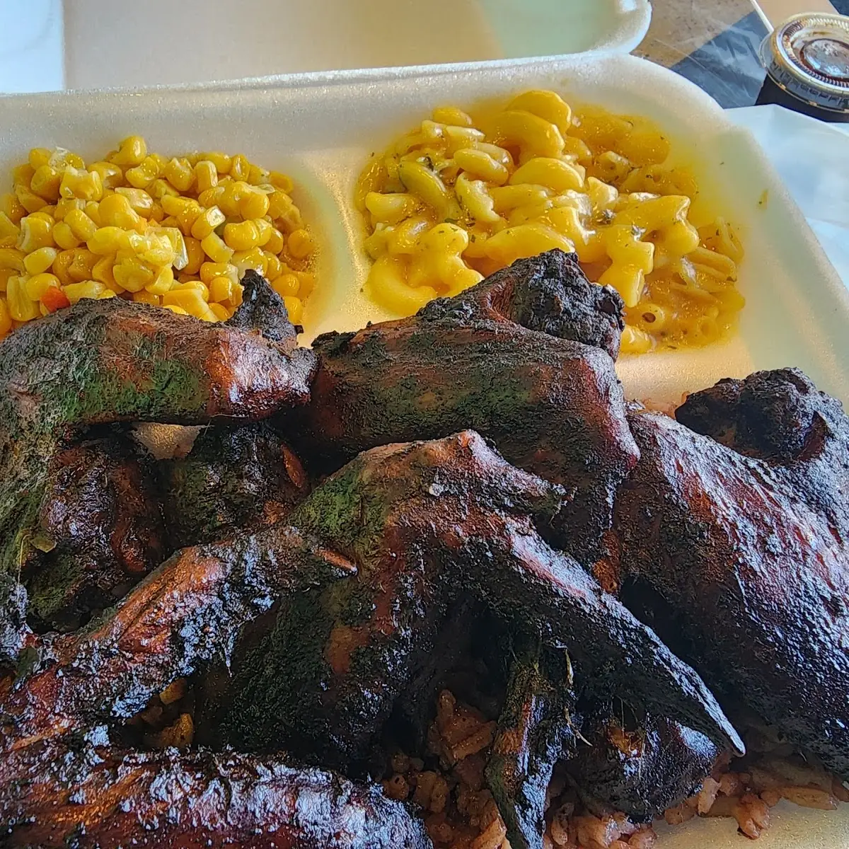 Wing Dinner with Corn and Mac Cheese