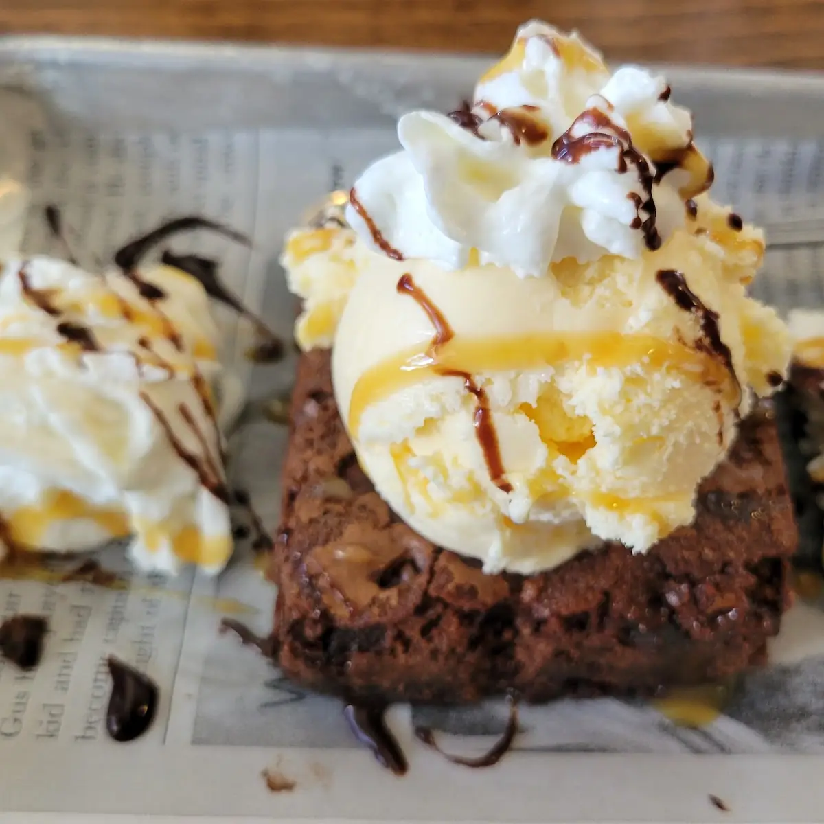 Hot Brownie Sundae