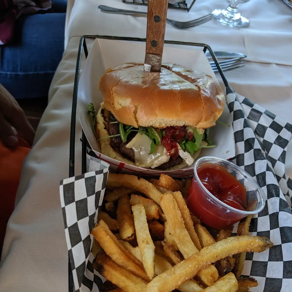 Classic Cheeseburger