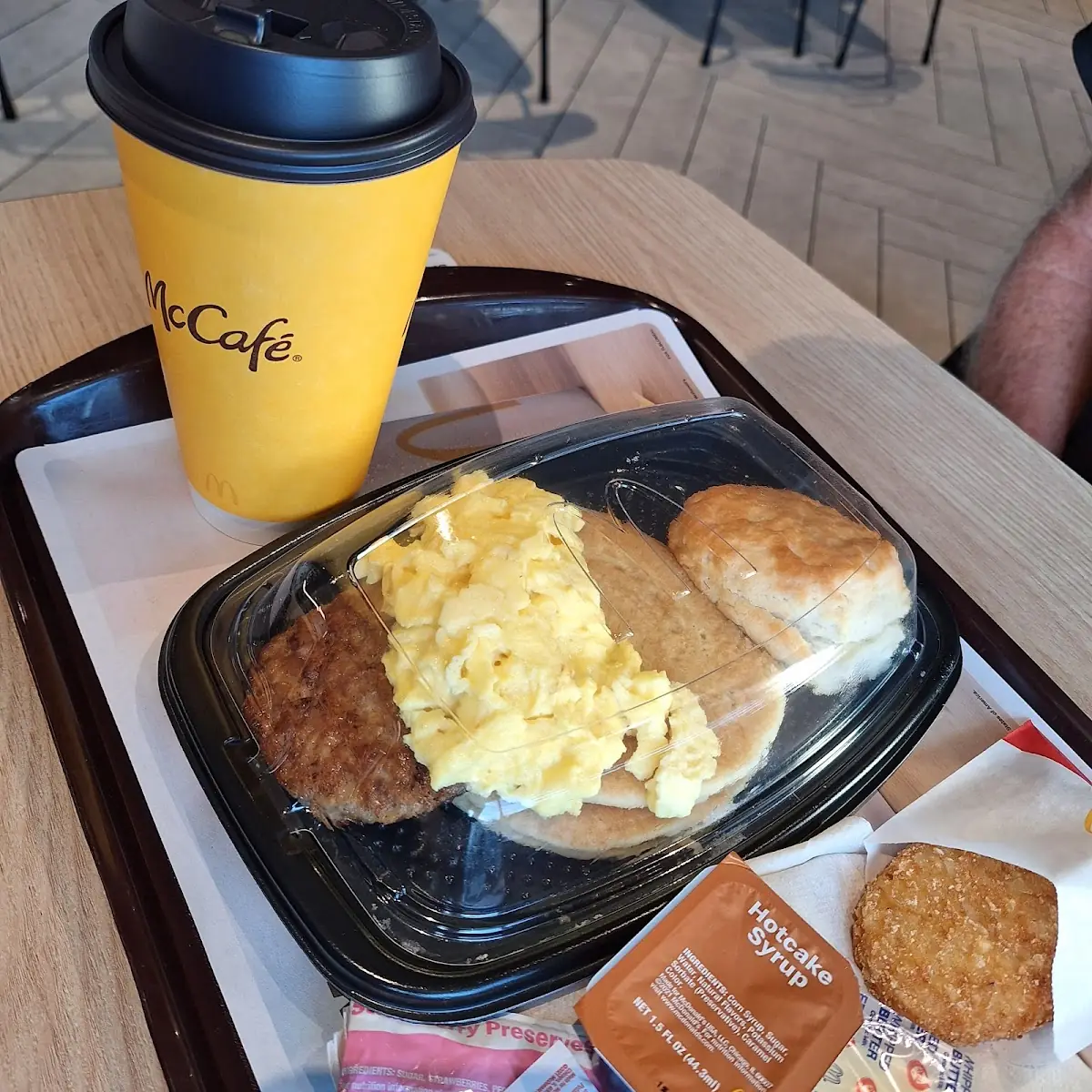 Big Breakfast with Hotcakes