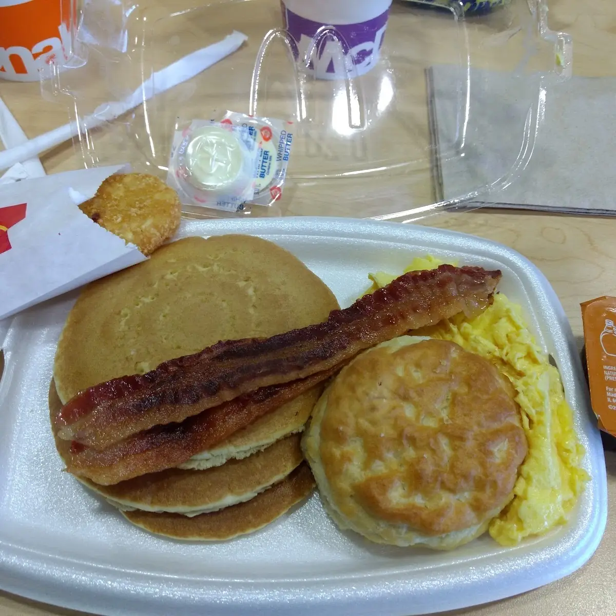 Big Breakfast with Hotcakes