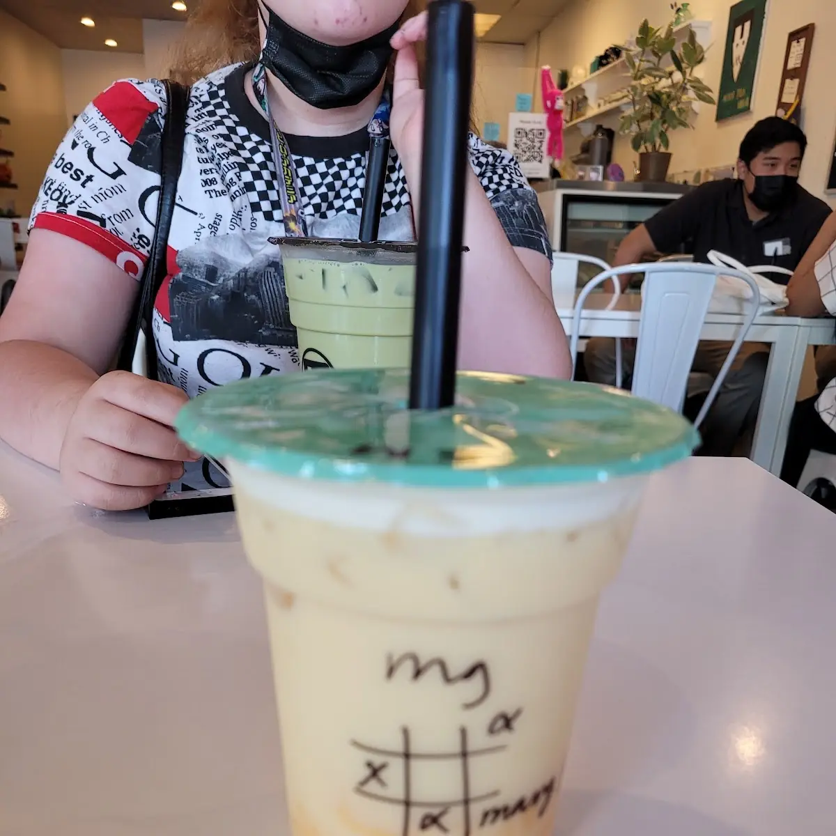 Mango Iced Green Tea with Mango Pudding