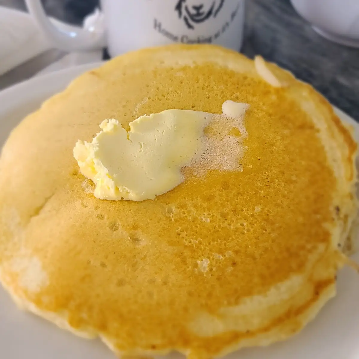 Short Stack Golden Pancakes