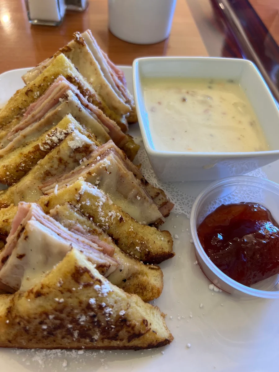 Monte Cristo Sandwich Special
