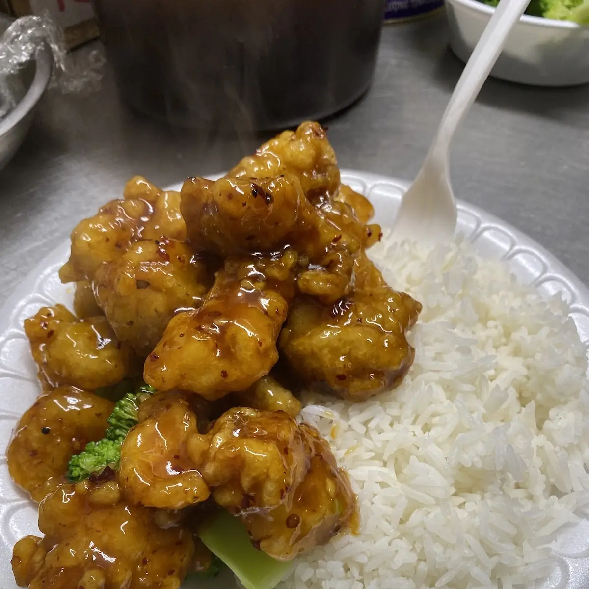 General TSO’S Chicken w White Rice