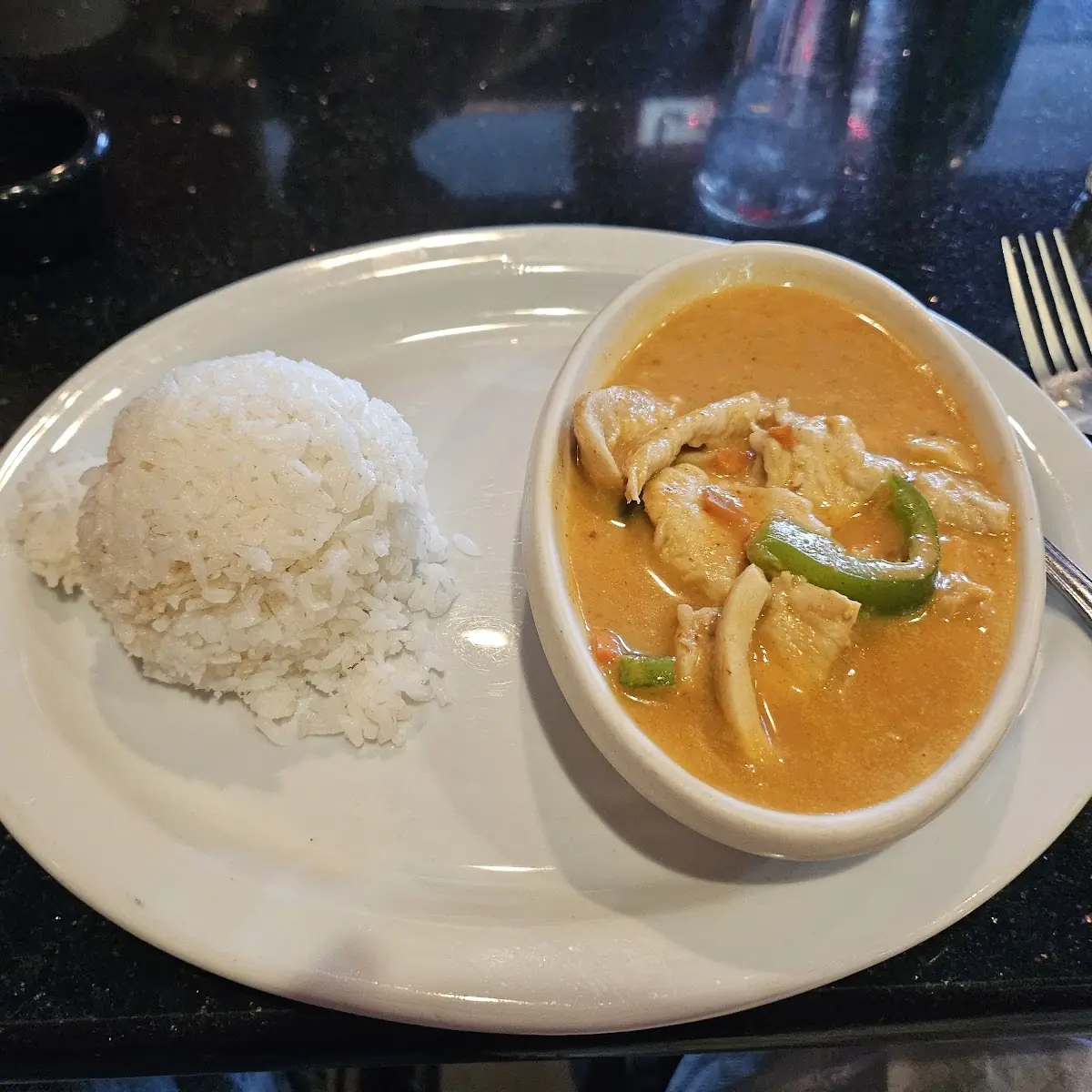 Yellow Curry Chicken with Rice