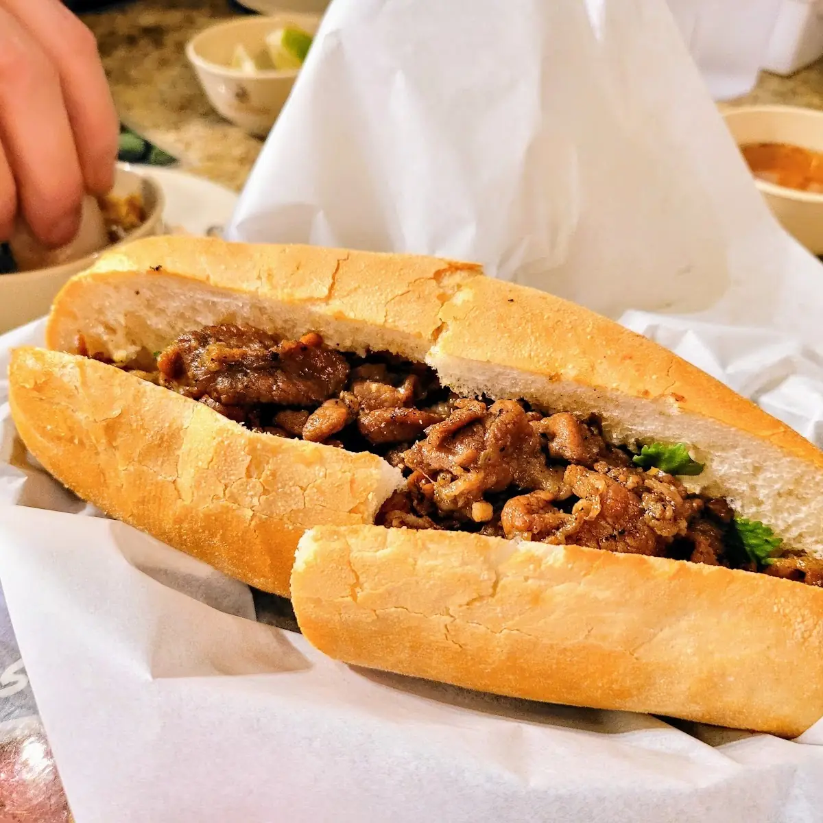 Bánh MÌ Thịt Nướng
