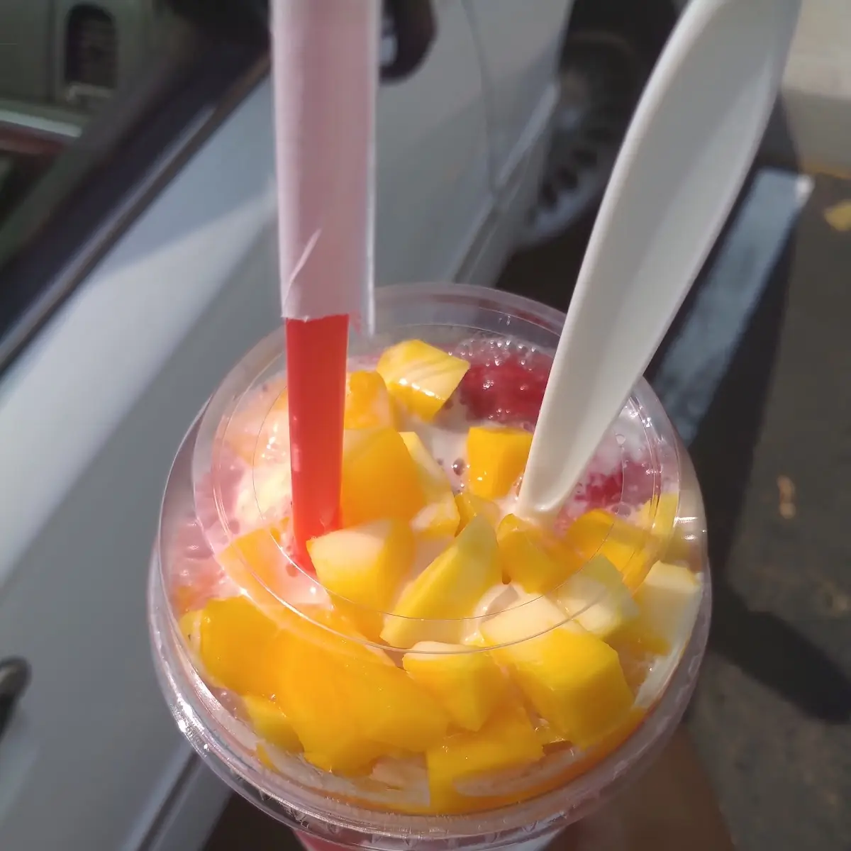 Raspado Mango Strawberry
