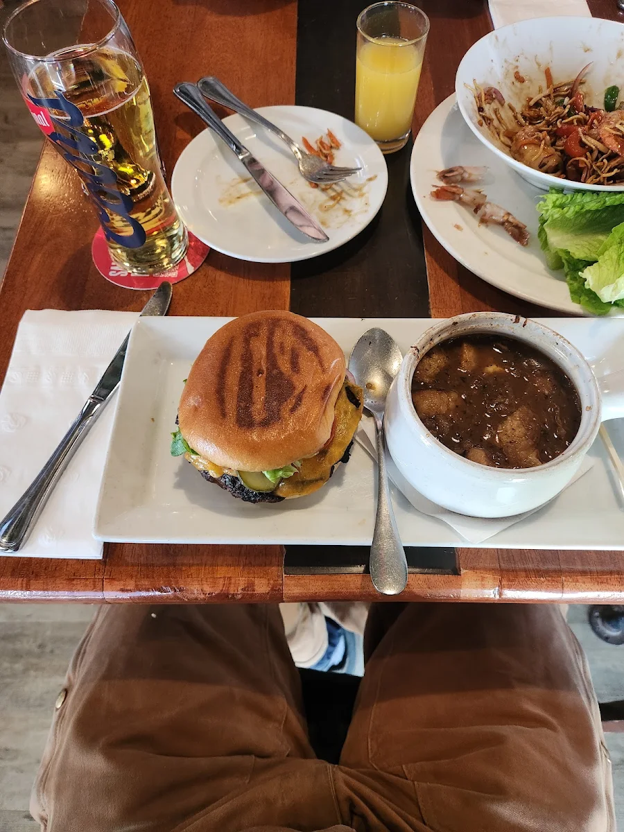 Hideout Burger Combo, The Hideout