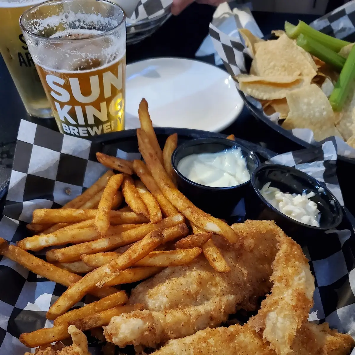 Walleye Finger Basket