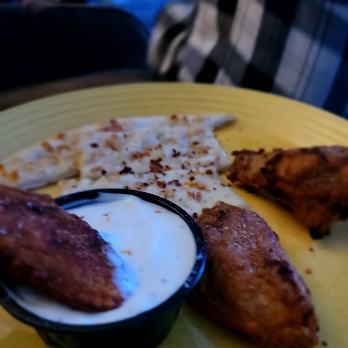Chicken Wings and Cheese Bread
