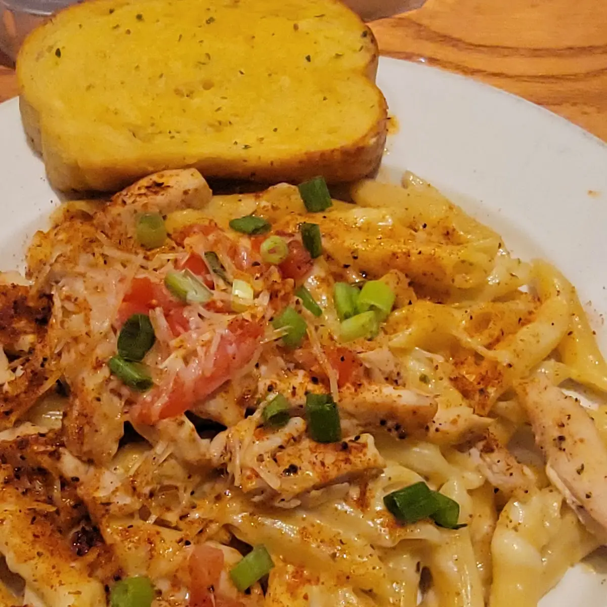 Extra Dry Chicken Alfredo Pasta