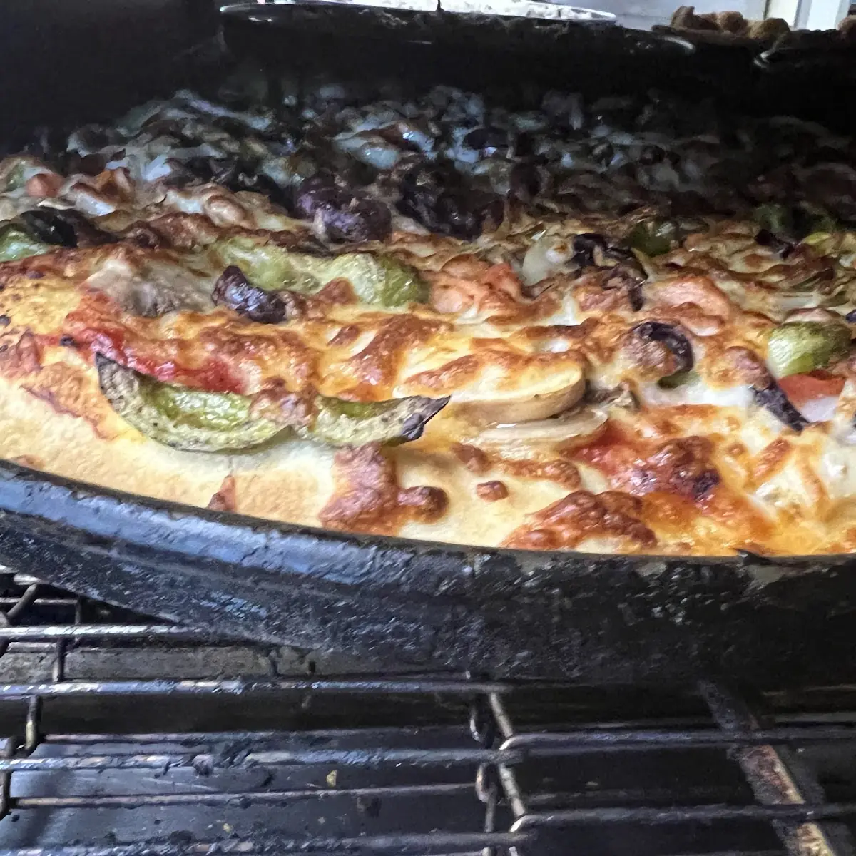 Giovanni’S Specialty Pizza