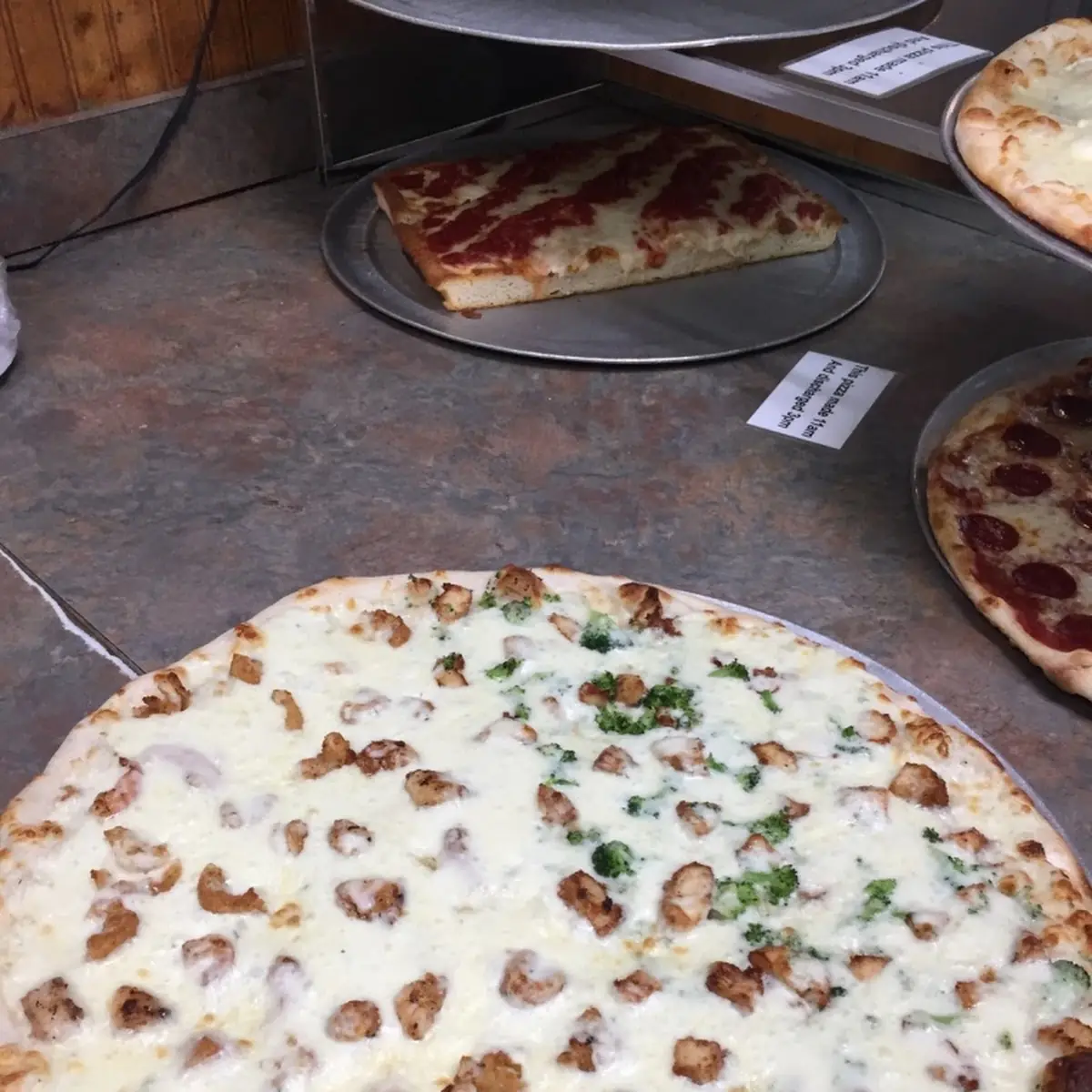 Chicken Alfredo Pizza