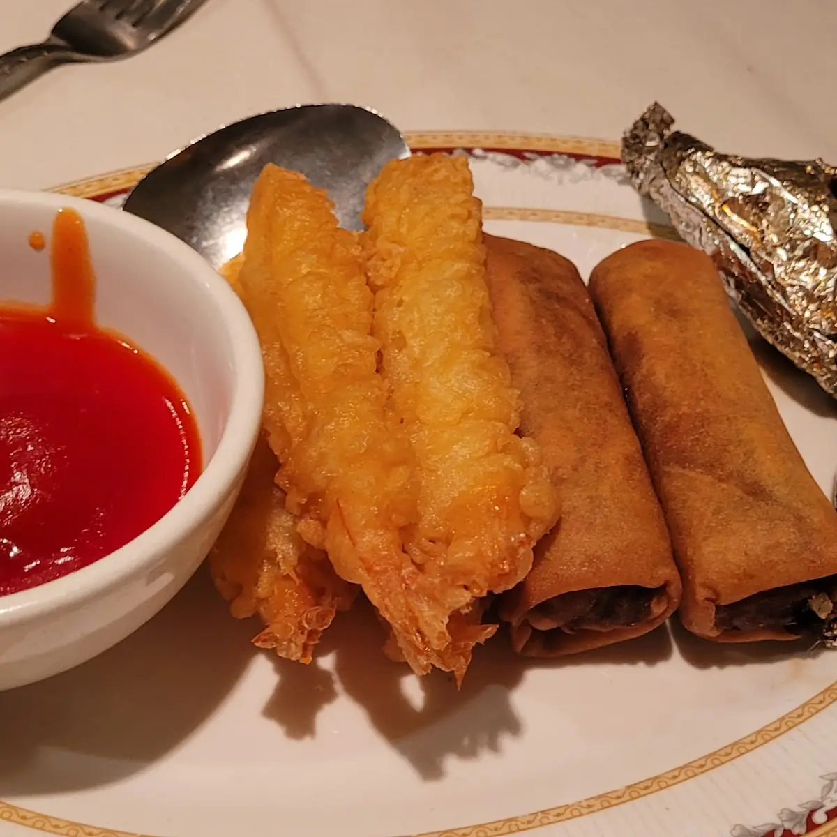 Egg Roll and Fried Wonton
