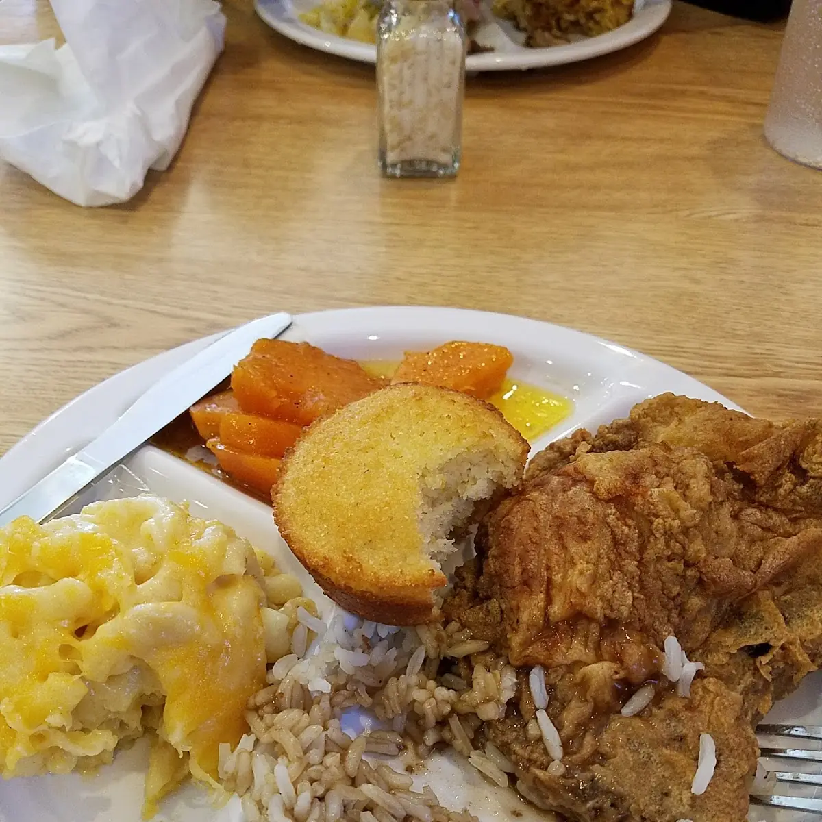 Fried Pork Chops Rice Mac&Cheese