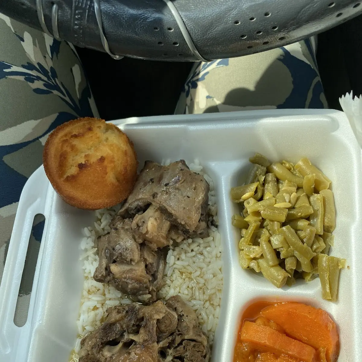 Oxtails Yams Green Beans & Corn Bread