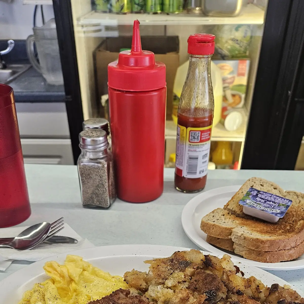Scrambled Eggs w Corned Beef Hash