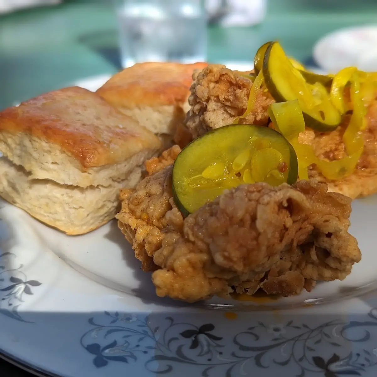Hot Chicken & Biscuit