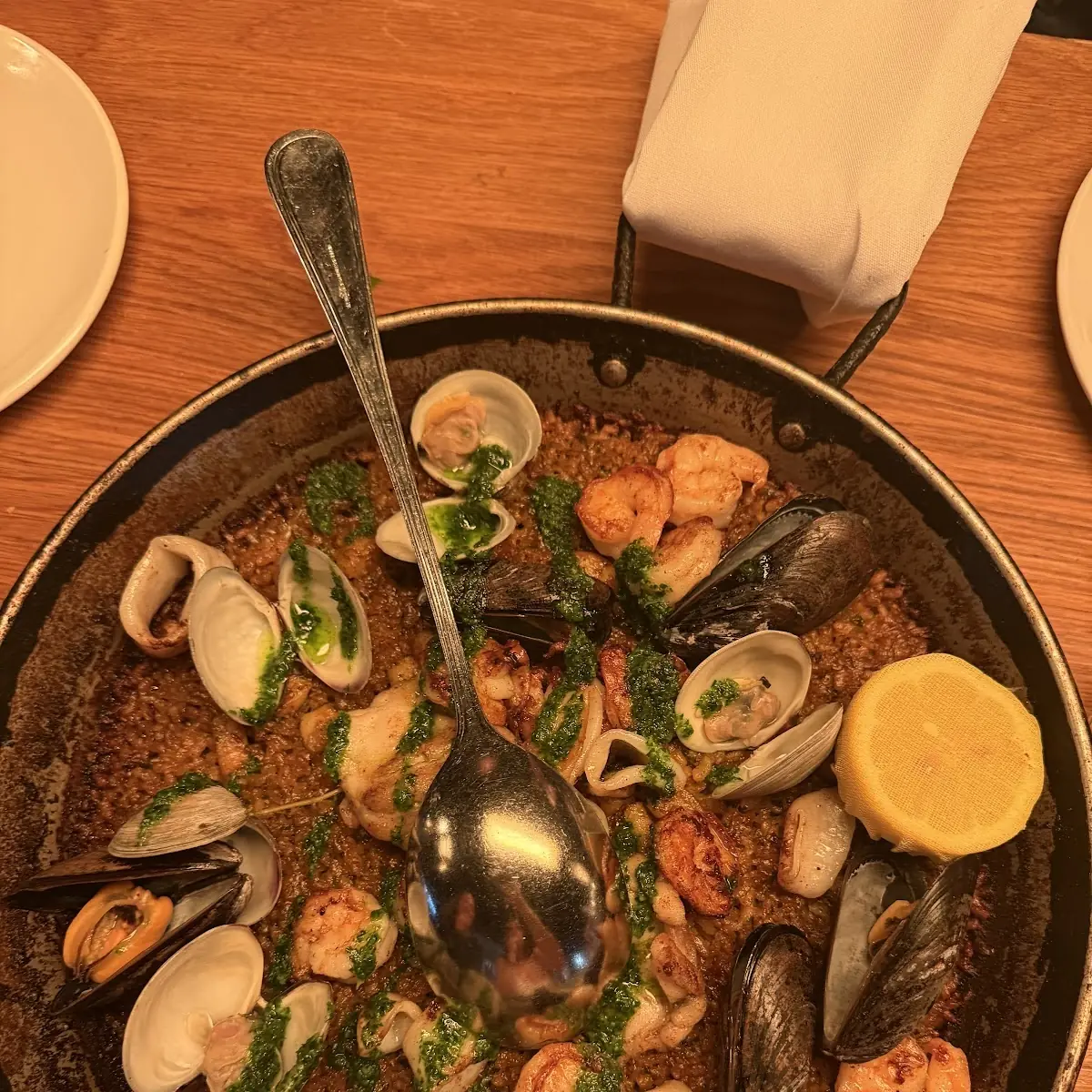 Paella De Mariscos