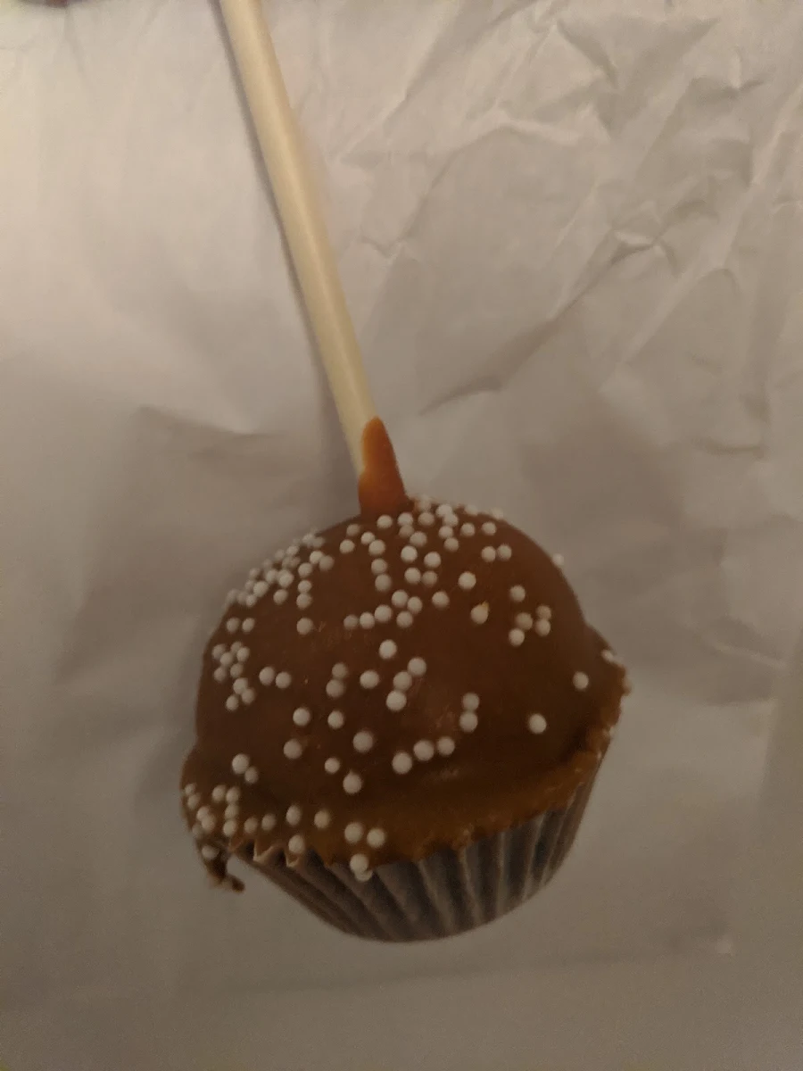 Chocolate Cake Pop with Caramel