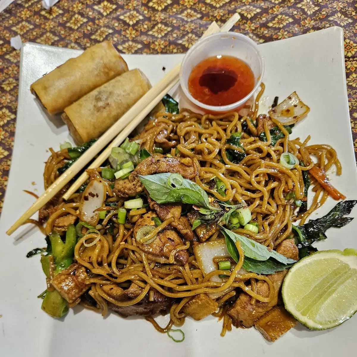 Phad Thai Korat and 2 Spring Rolls