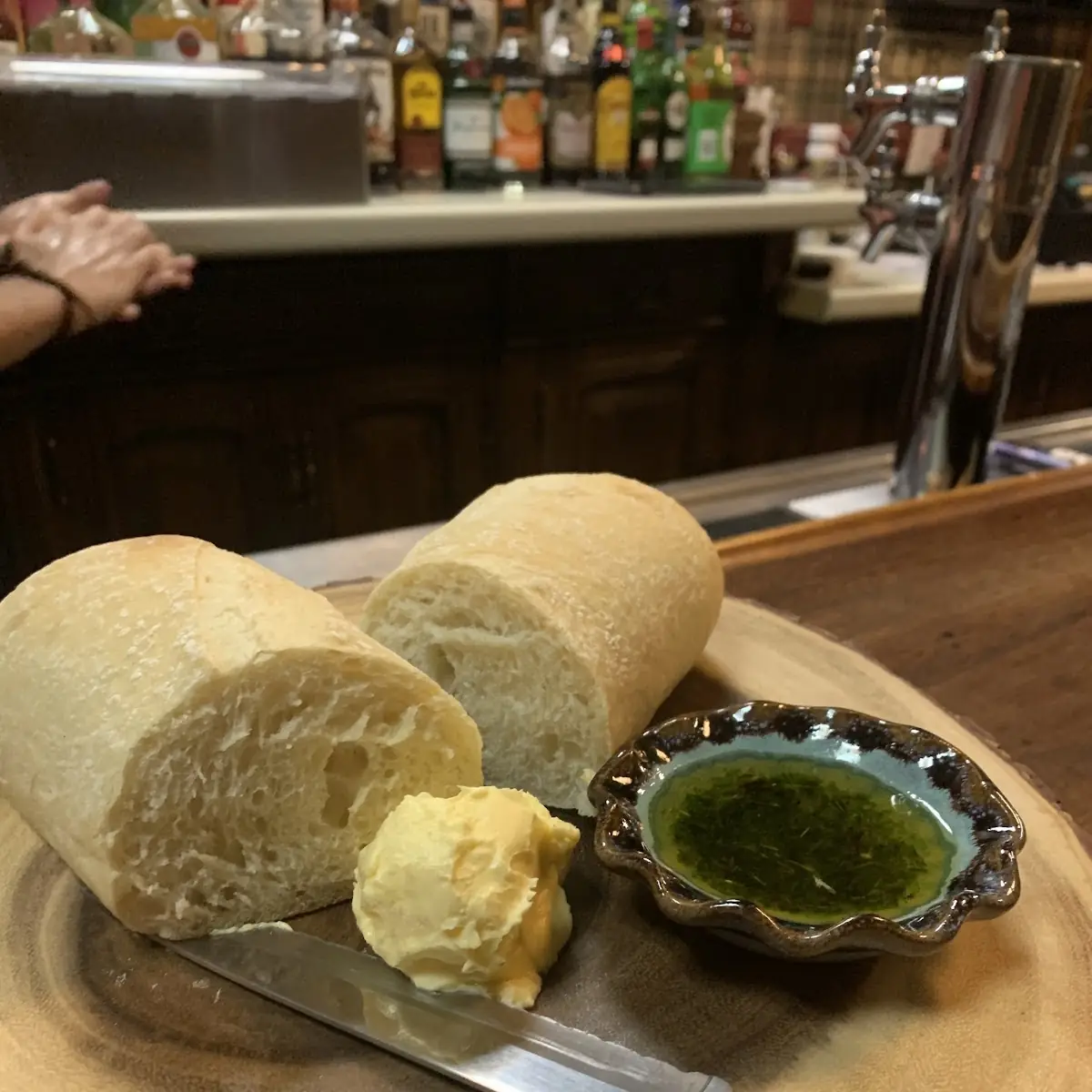 Tuscan Loaf with Herbs and Dipping Sauce