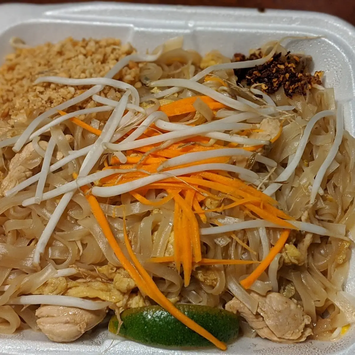 Pad Thai Chicken Hot