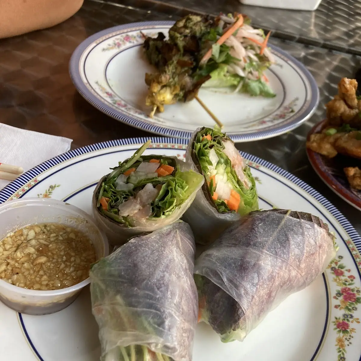Fresh Spring Rolls with Peanut Sauce