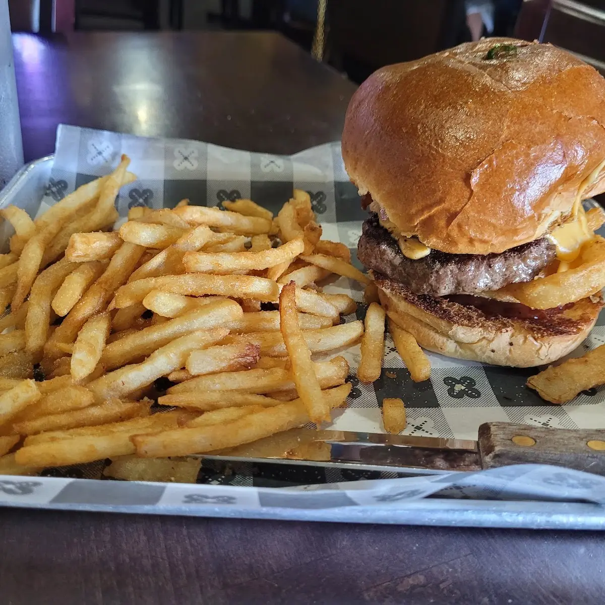 House Cheese Burger