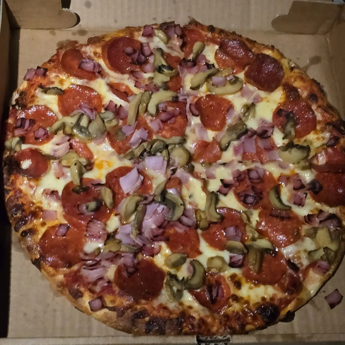 Ham Pepperoni Mushroom Pizza