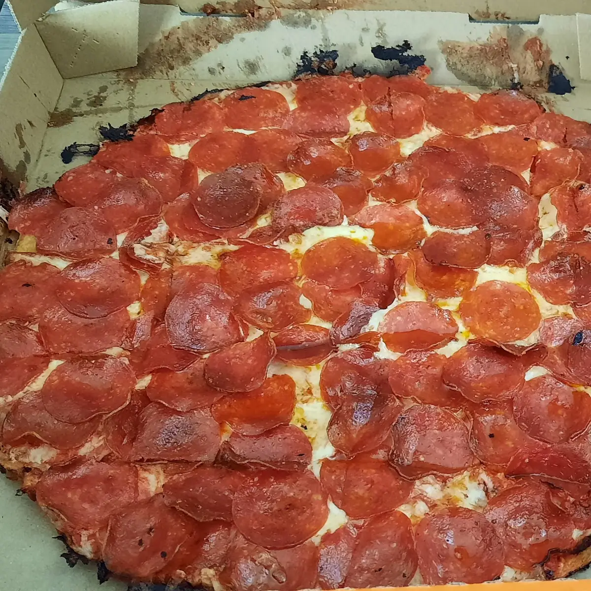 Pepperoni Thin Crust Cheese Pizza